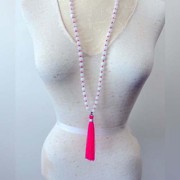 Vineyard Vines Bead & Tassel Necklace - Picture 2 of 3
